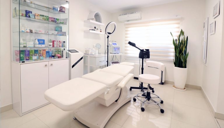 فضای کلینیک دکتر مهتاب امینی